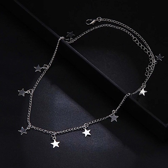 ⚜️[𝟯/$𝟭𝟴]⚜️Silver Star Delicate Choker NEW - Picture 4 of 9